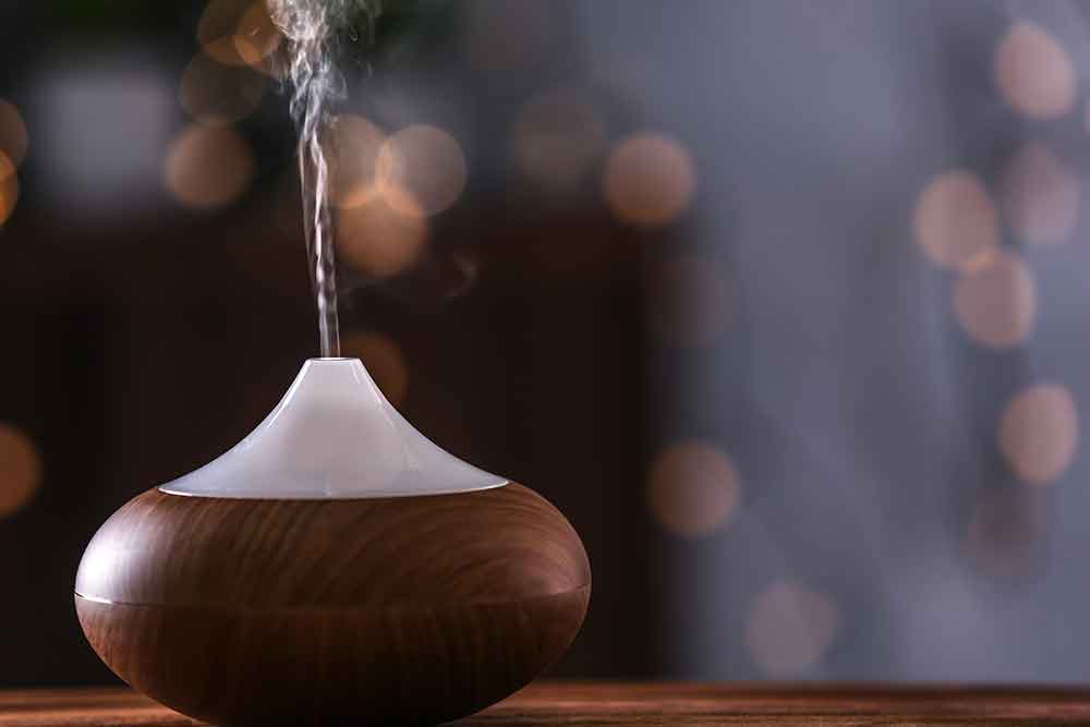Aromatherapy with Essential Oils and Diffusers